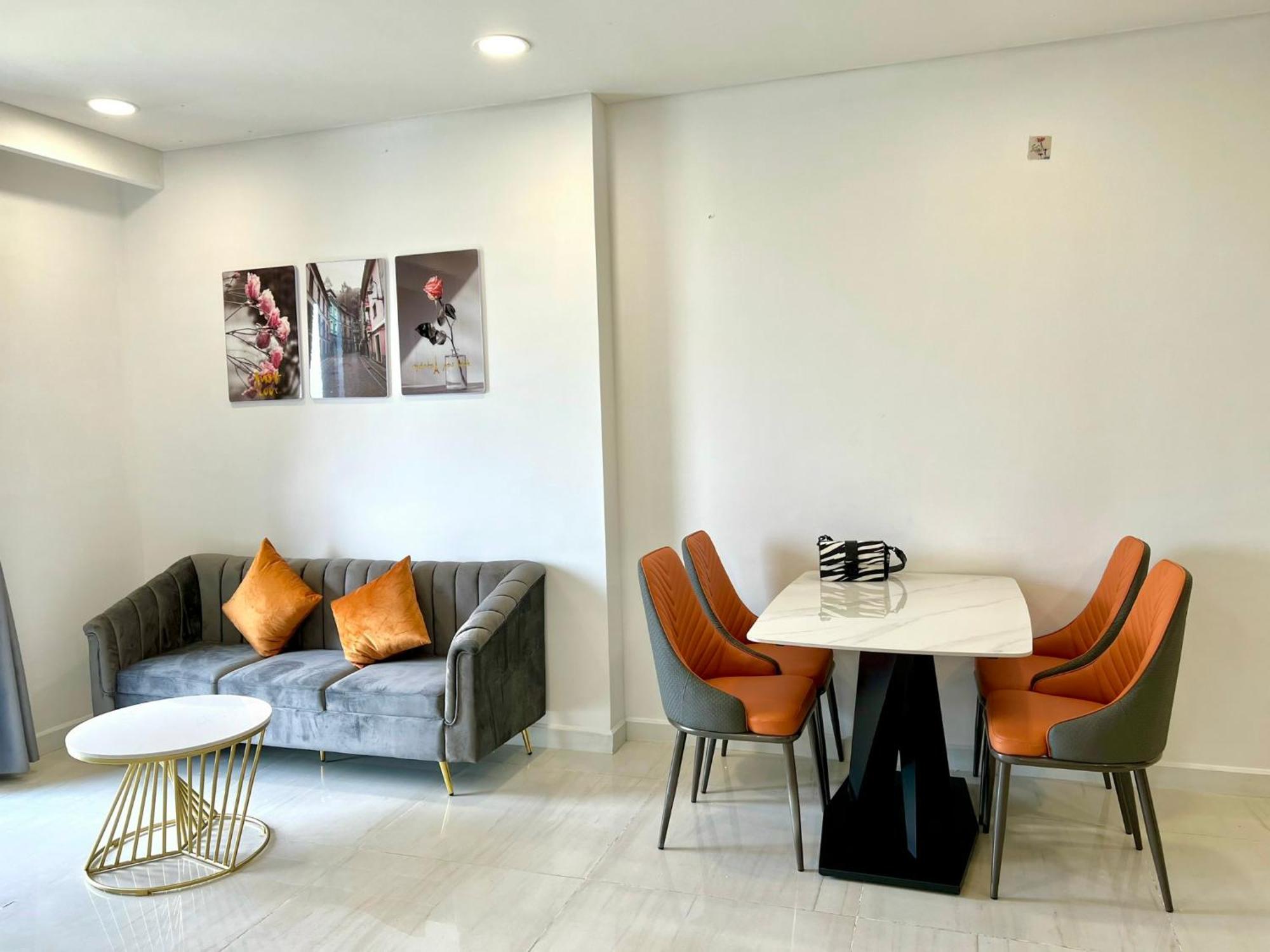 Căn hộ 2br In Kingdom101-district 10 *